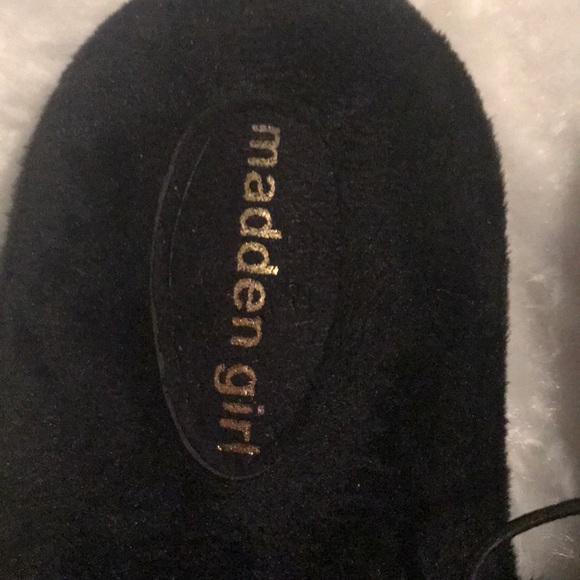 Madden girl - Picture 4 of 4